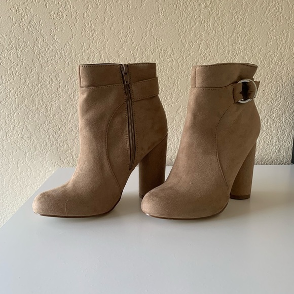 Ankle Boots - Picture 2 of 5